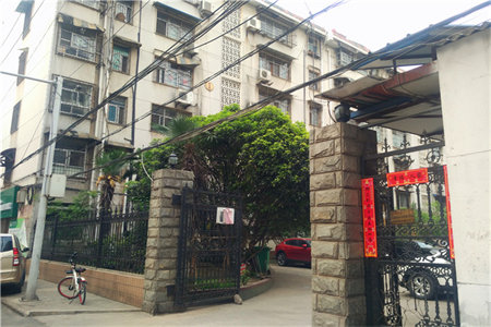 翔宇经典出售地下车位有意联系，非诚勿扰！